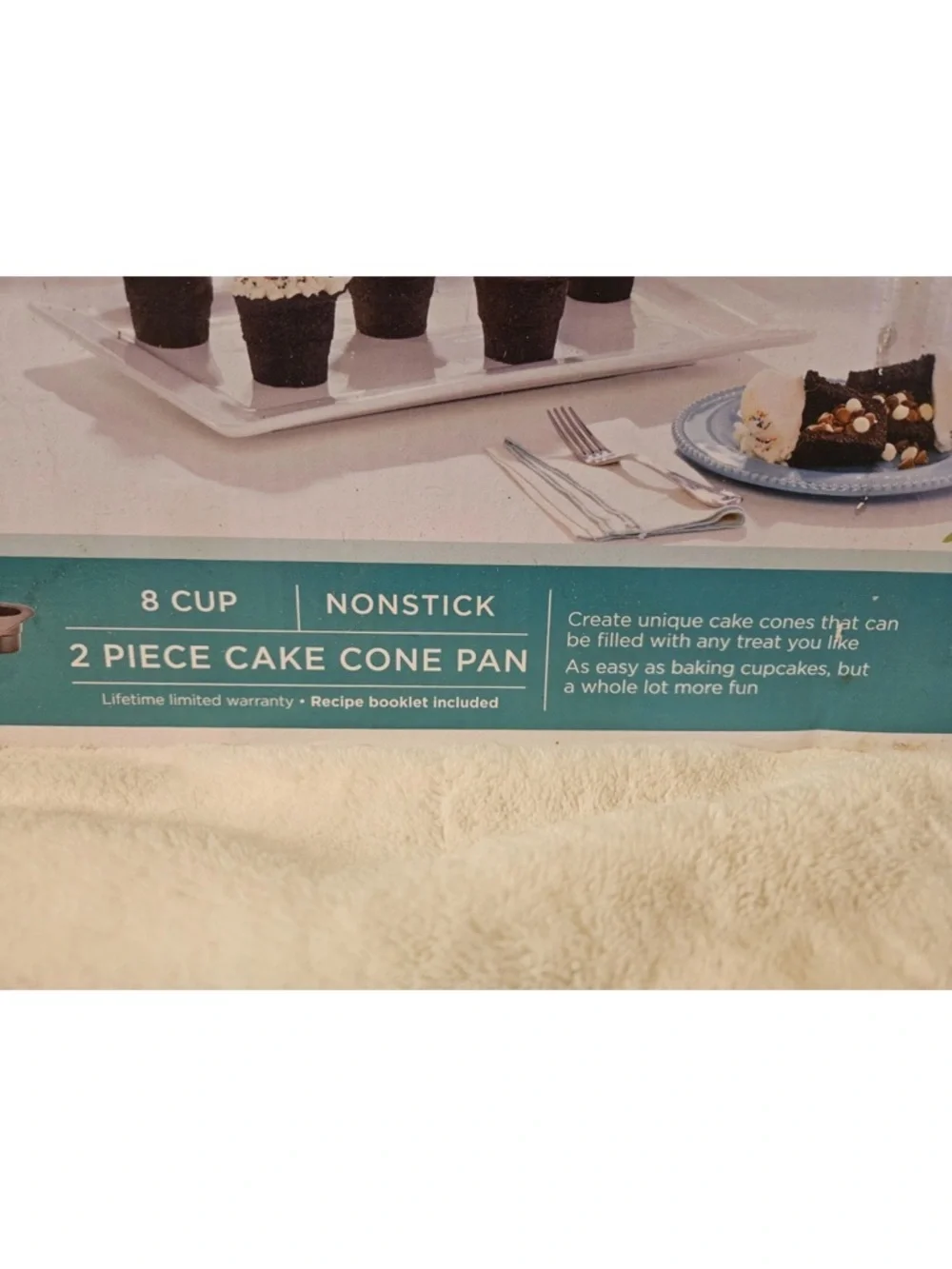Fillables 2 Piece Cake Cone Set NEW W/O‎ Box